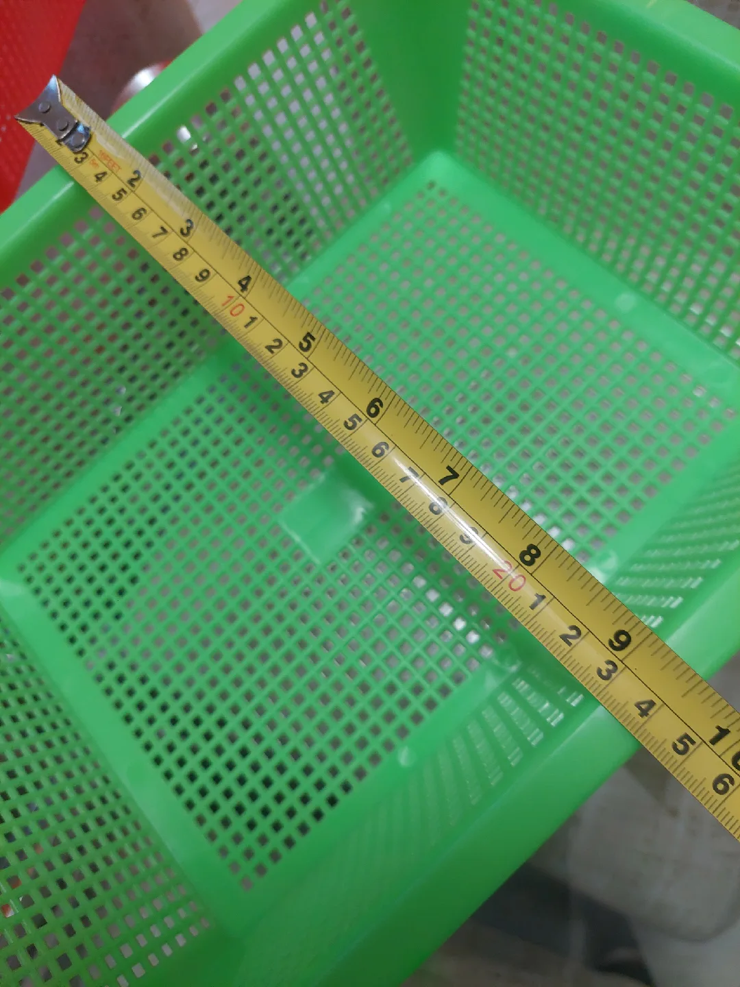 New -  Small Green Plastic Storage Basket 12x9 image indicator(3)