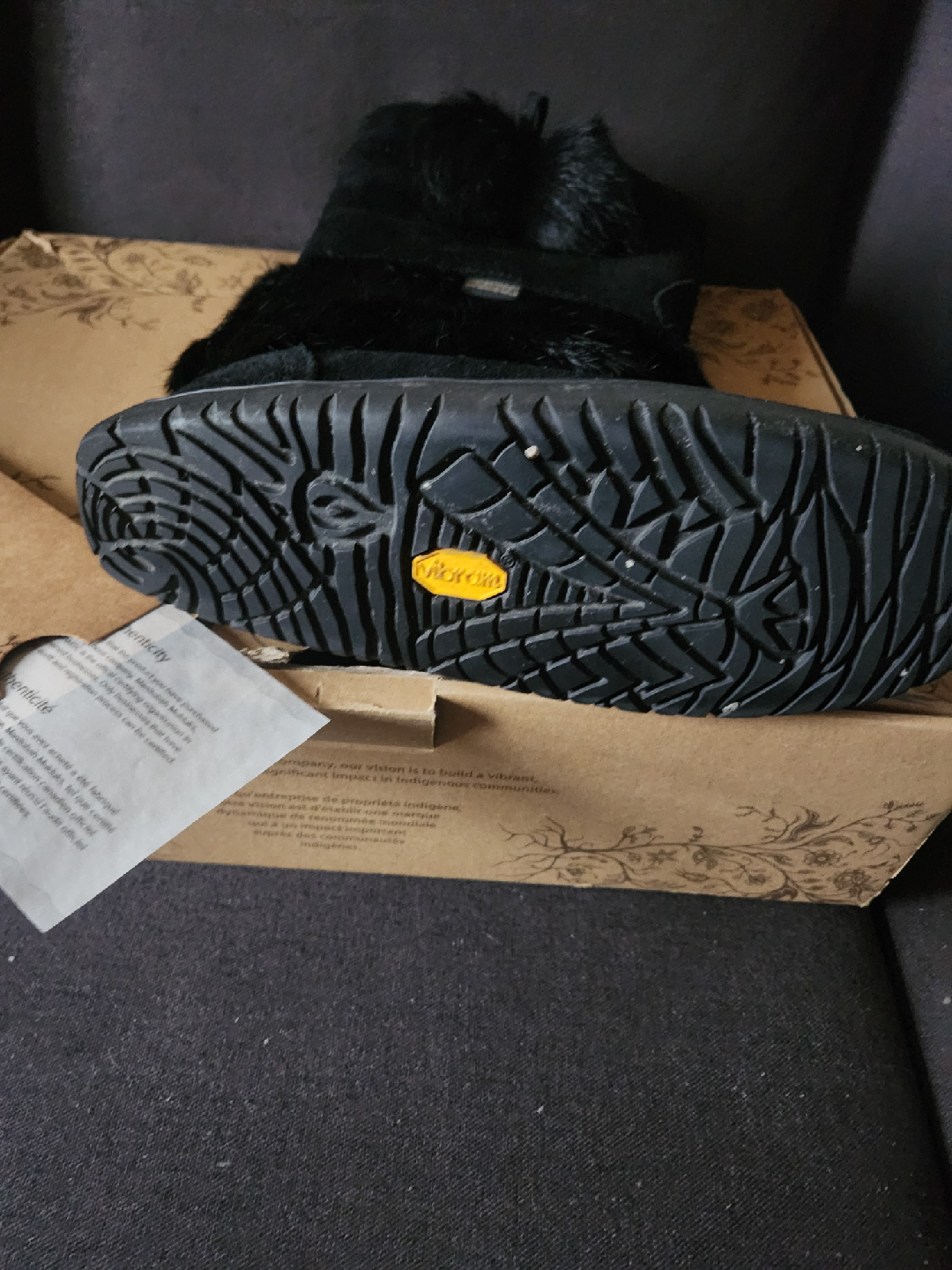 Manitobah Mukluks Black Boots - photo 3