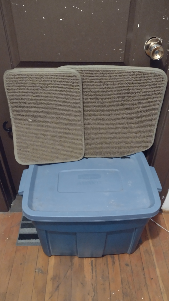 Mercedes Benz NEW car Mats ( MAKE AN OFFER )