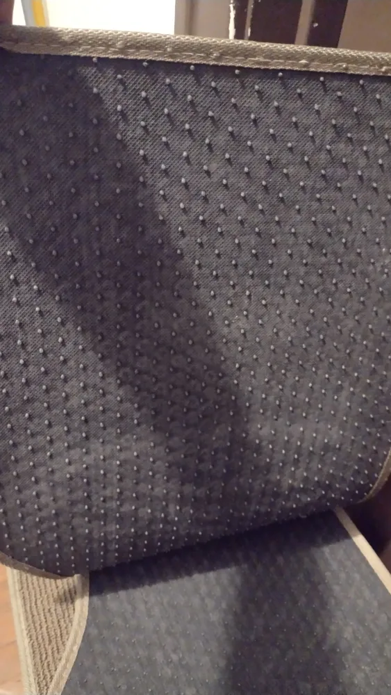 Mercedes Benz NEW car Mats ( MAKE AN OFFER ) image indicator(4)