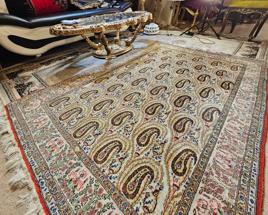 Antique hand knoted Persian Rug all wool image indicator(5)