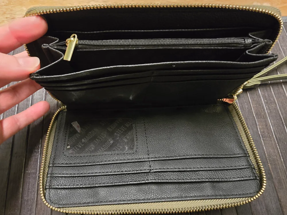 Steve Madden Wristlet Wallet - Various Colours image indicator(5)