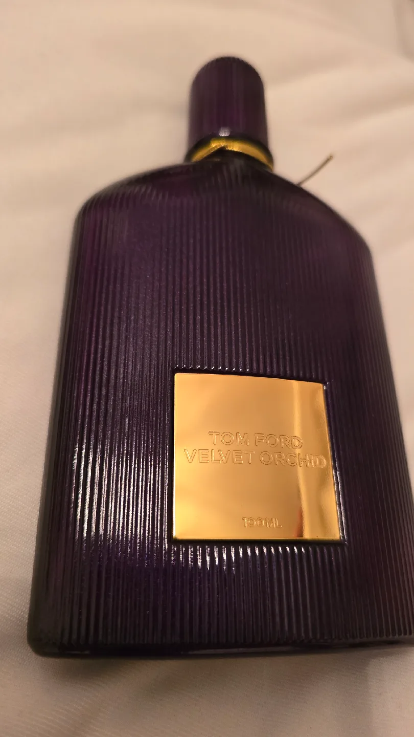 Tom Ford Velvet Orchid 50ml in 100ml bottle Eau de Parfum image indicator(2)