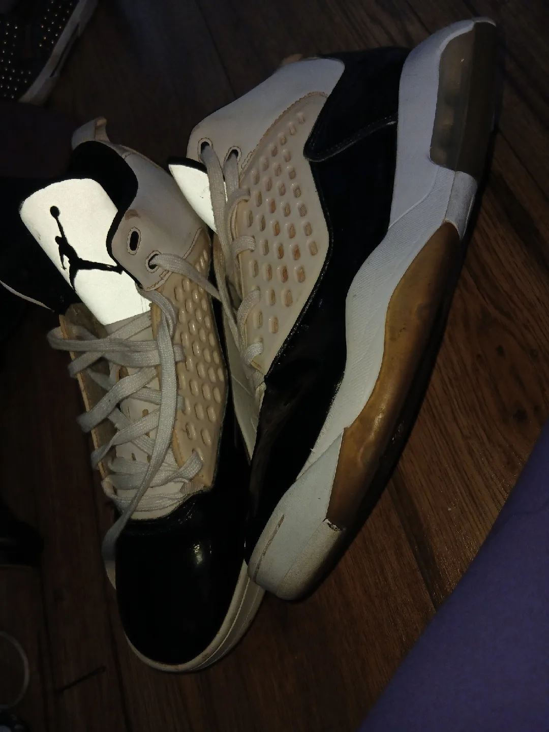 Air Jordan Flight 45 High Sneakers - Size 13 image indicator(5)