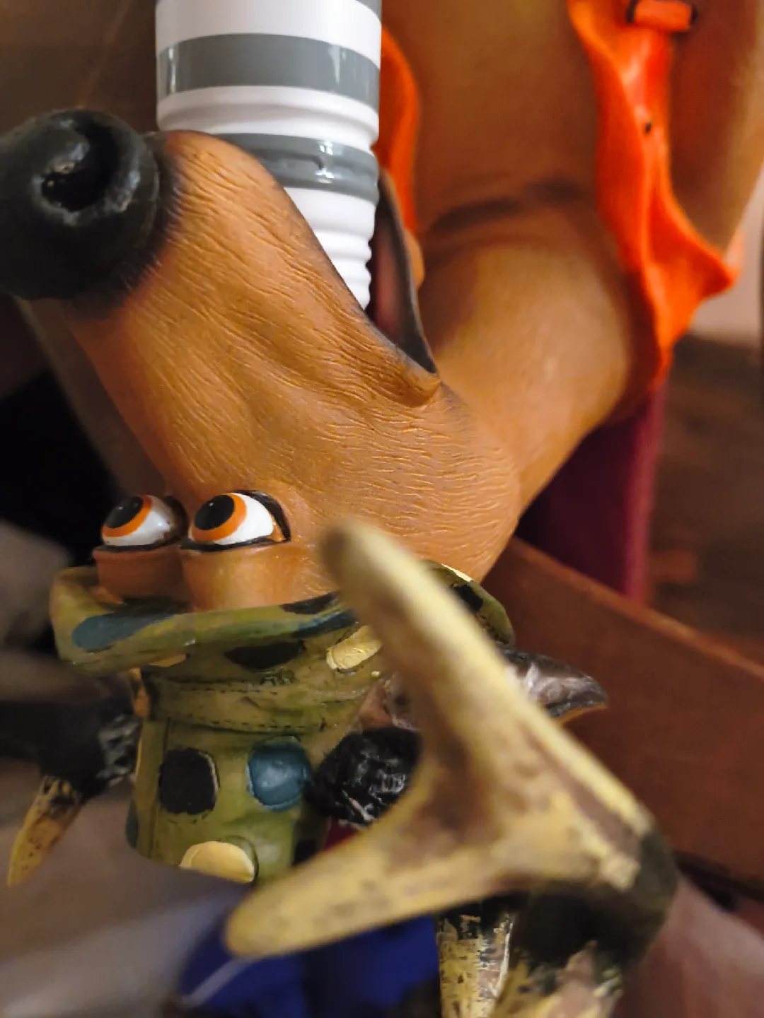 Novelty Wine Bottle Holder - Deer image indicator(4)