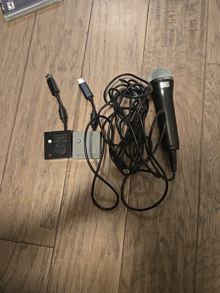 Rockband drum dongles and microphones. Ps3. See description. thumbnail