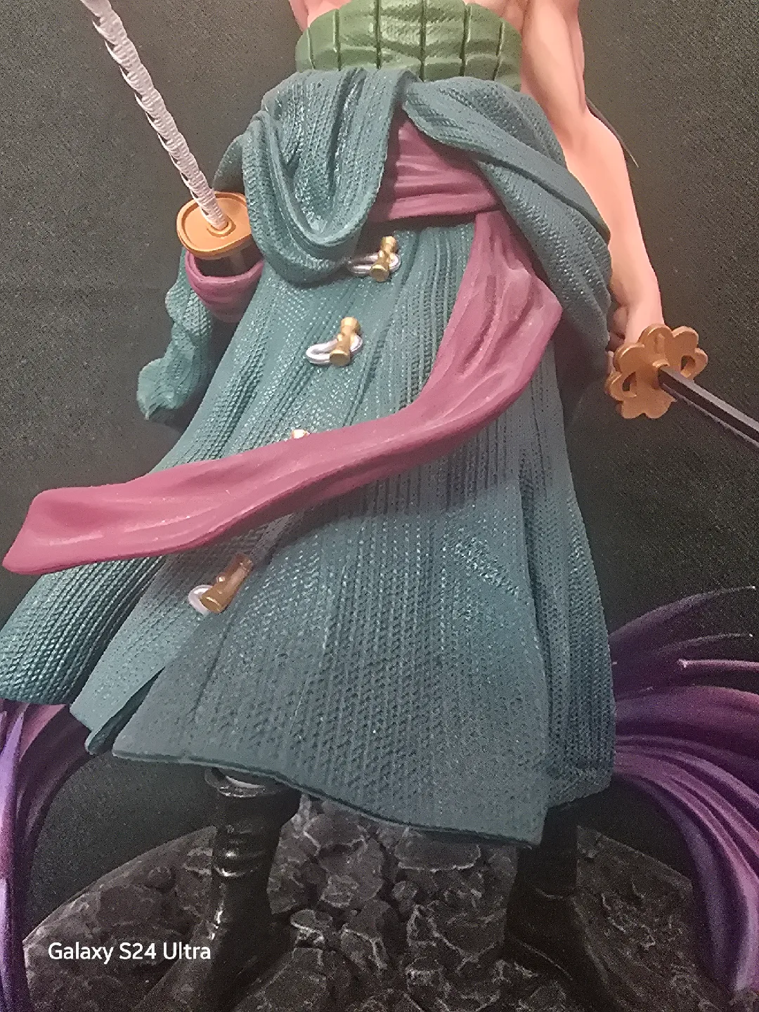 One Piece Roronoa Zoro Figurine 7.9inch image indicator(4)