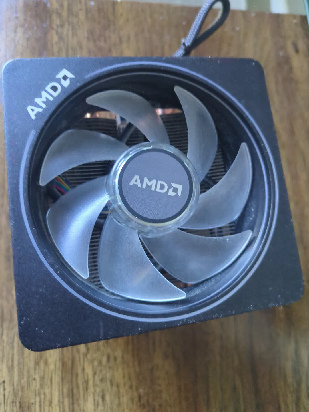 AMD CPU Cooler 🥕 image indicator(5)