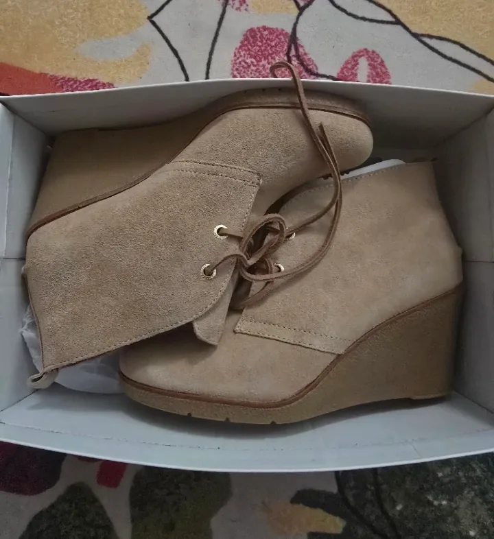Sperry Top-Sider Wedge Ankle Boots, Size 9 thumbnail