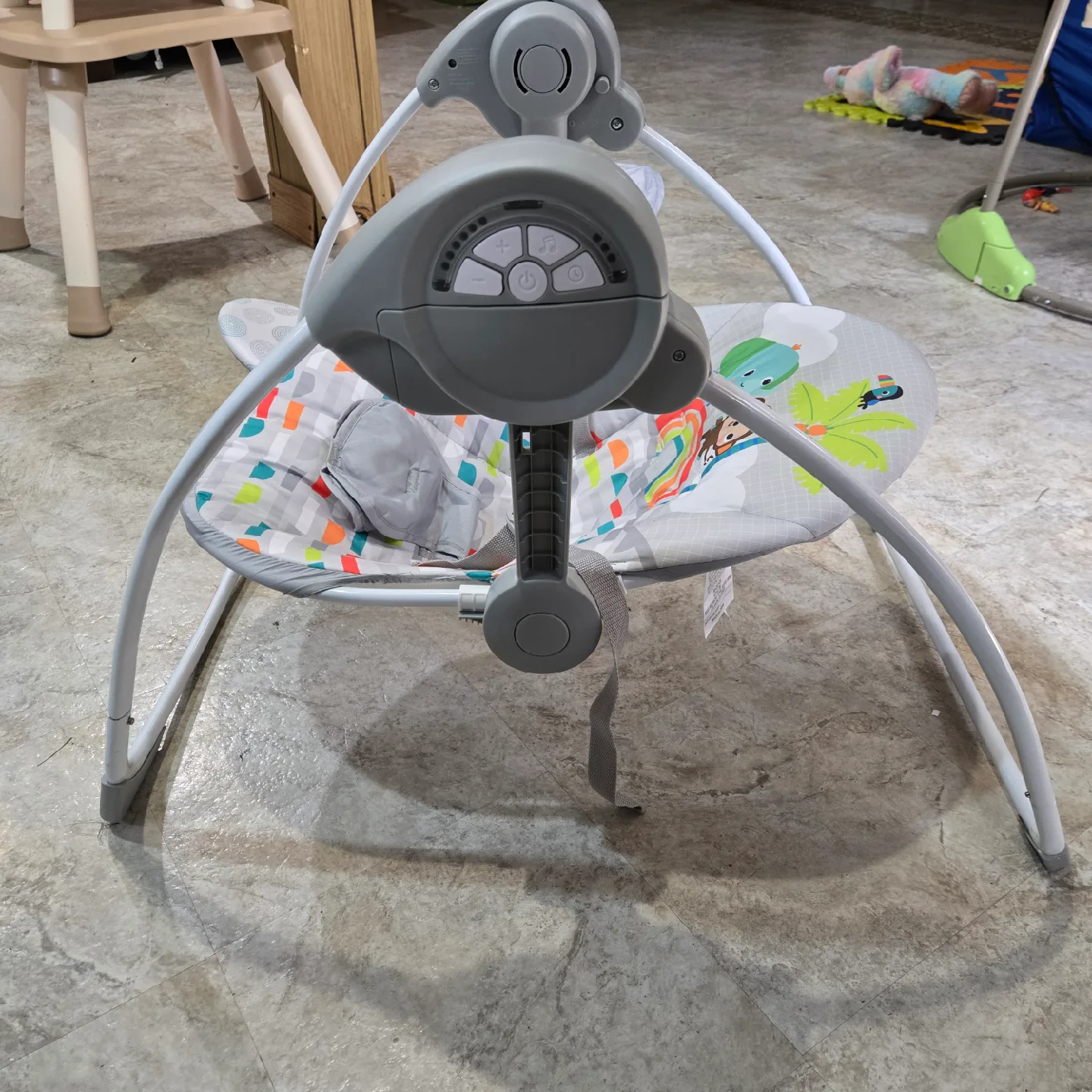 chair babe image indicator(2)