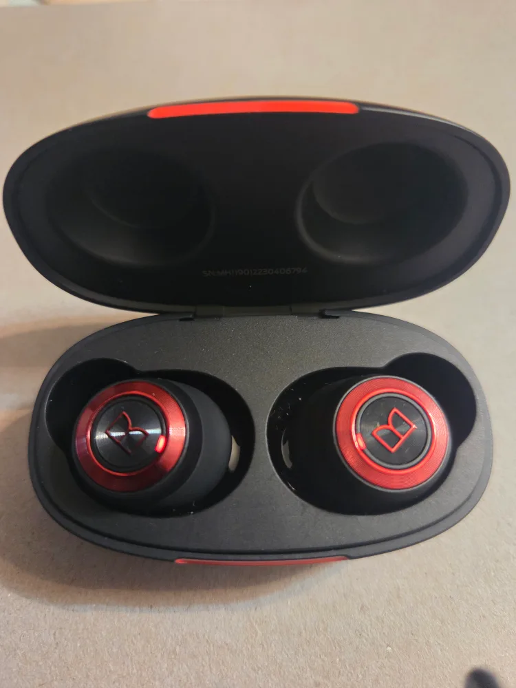 Monster Achieve 100 Airlinks Wireless Headphones - Black/Red