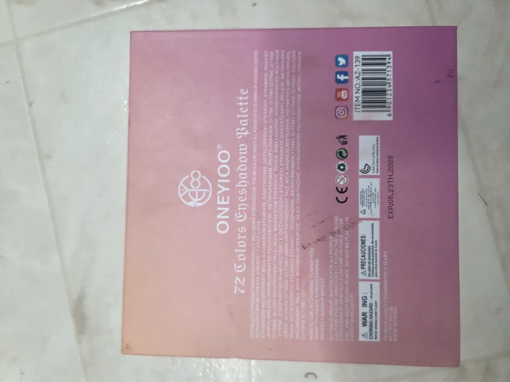 Eyeshadow Palette image indicator(3)