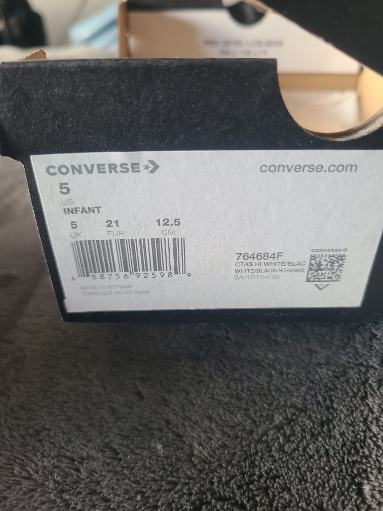 Converse Chuck Taylor All Star Hi Unicorn Size 5 Infant - photo 3