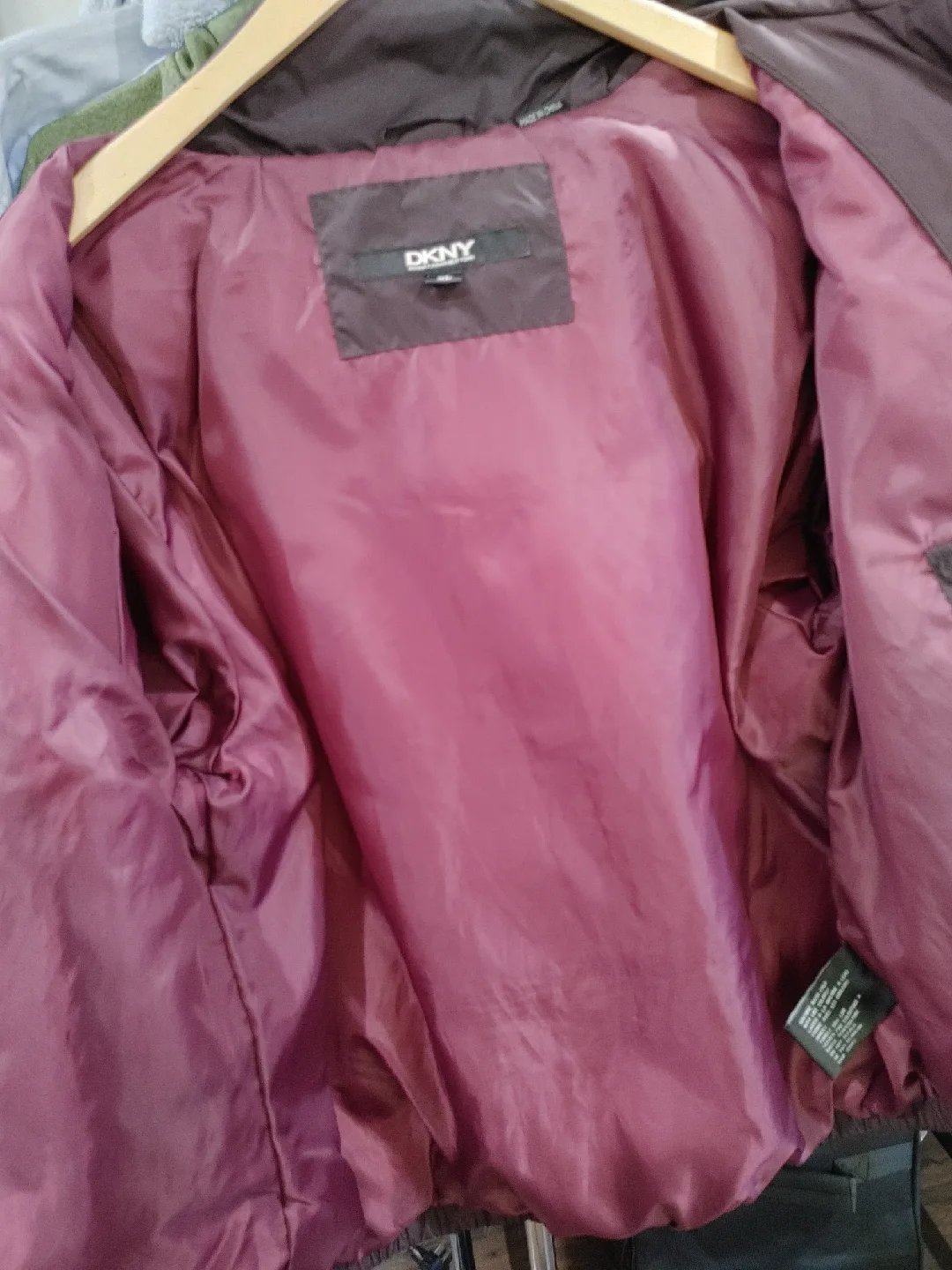 🧡DKNY DOWN/ FEATHER WINTER JACKET NEW image indicator(4)