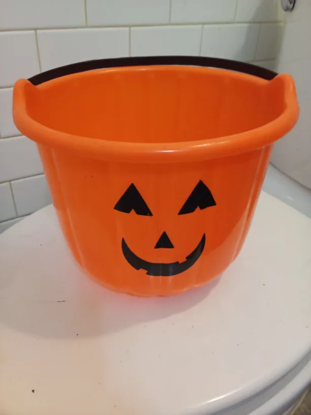Halloween Pumpkin Candy Bucket image indicator(2)