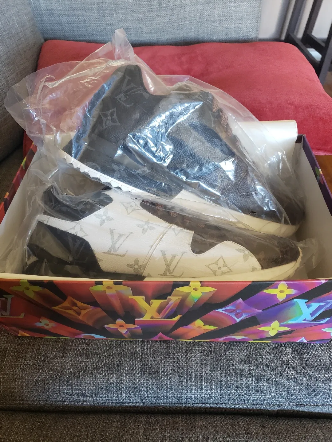 Louis Vuitton Sneakers image indicator(2)