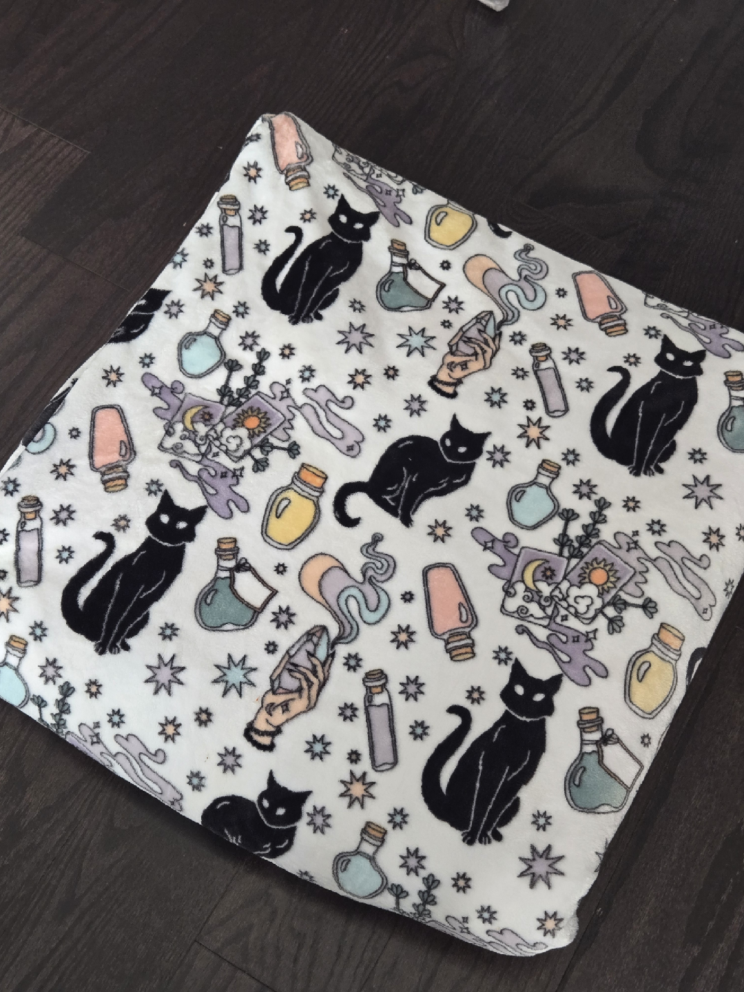 king size Cat & Potion Print Blanket
