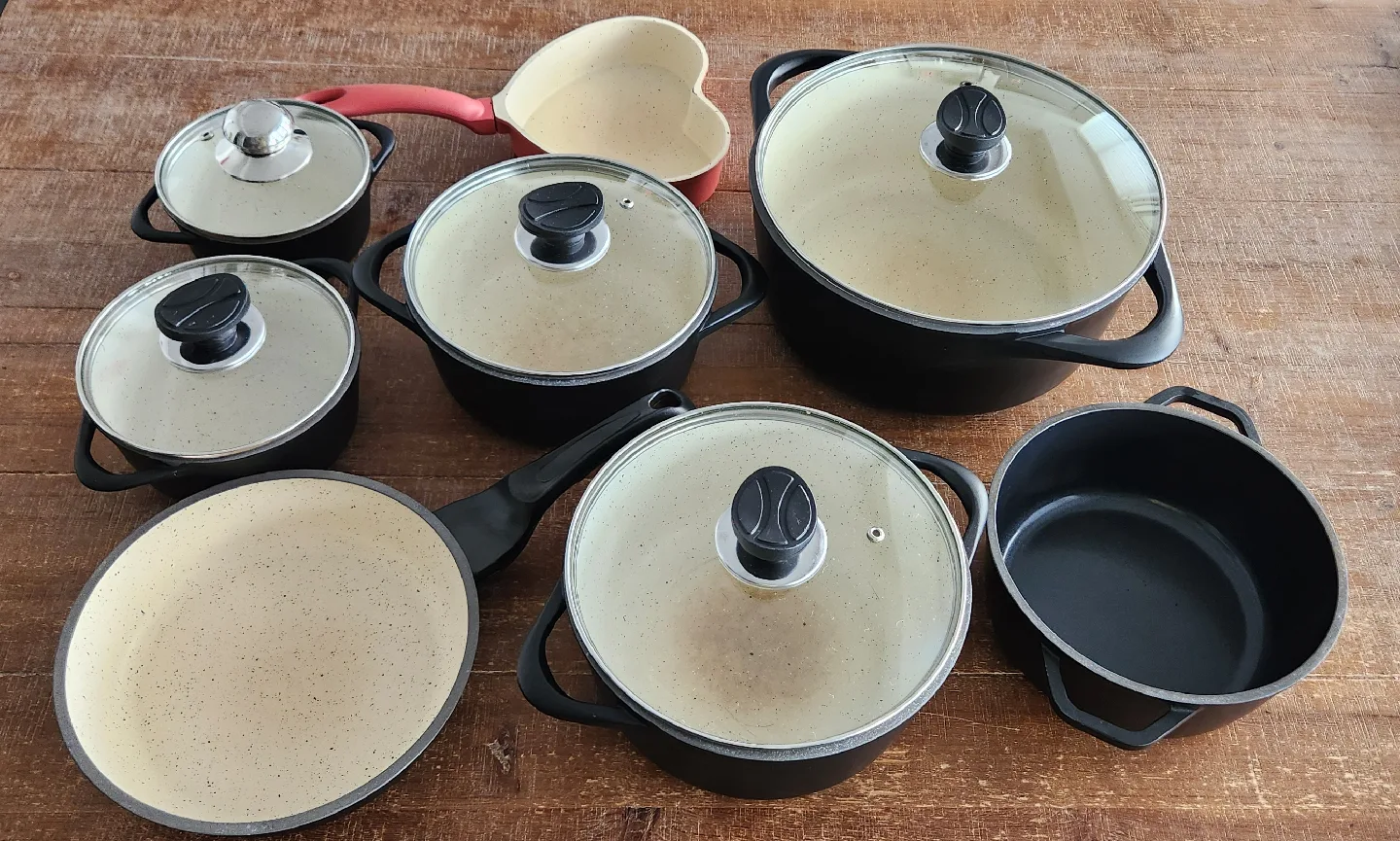 Nonstick Ceramic Cookware Set - Pots, Pans & Lids thumbnail