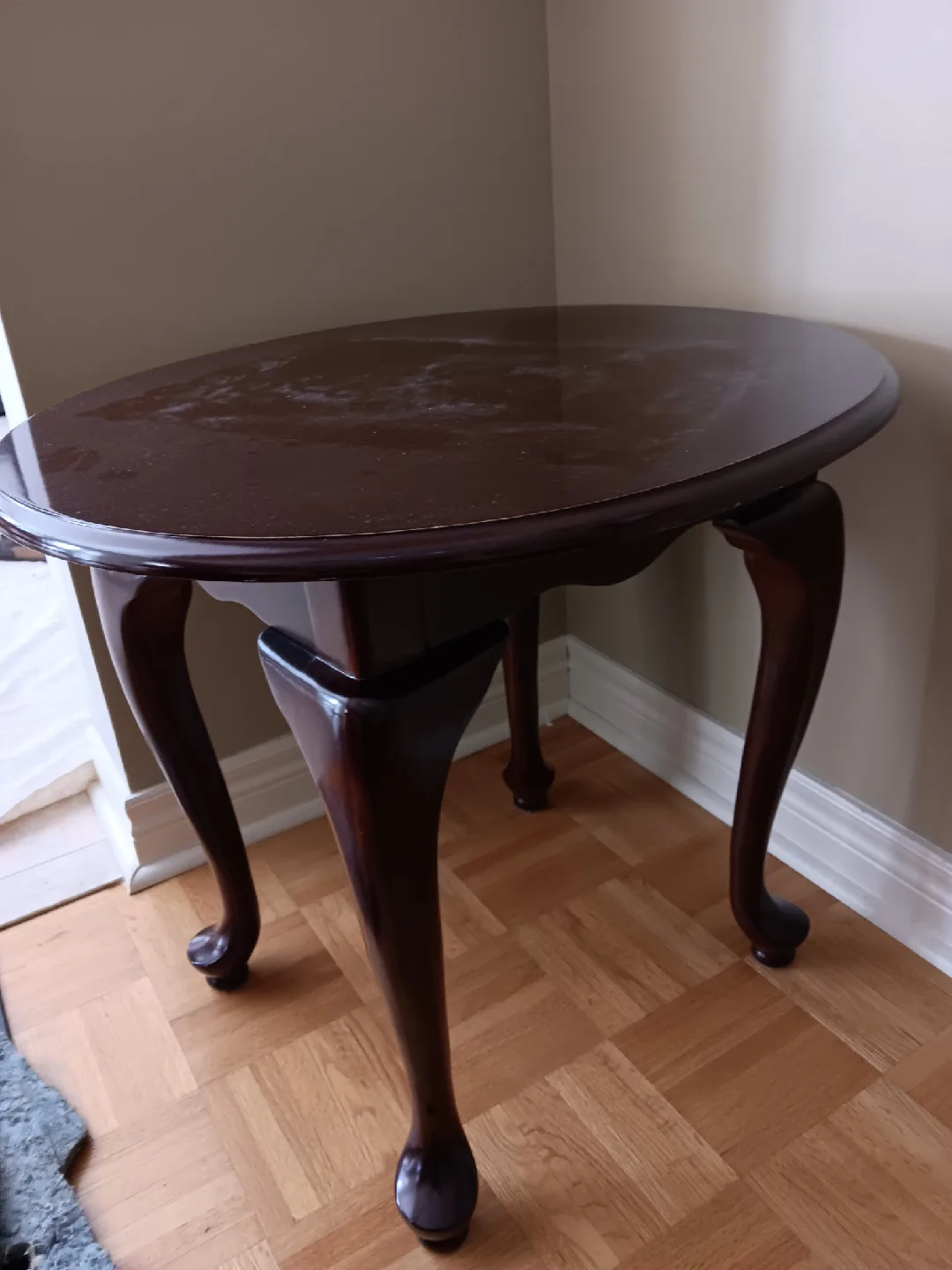 Oval Wooden Coffee Table and End Tables image indicator(4)