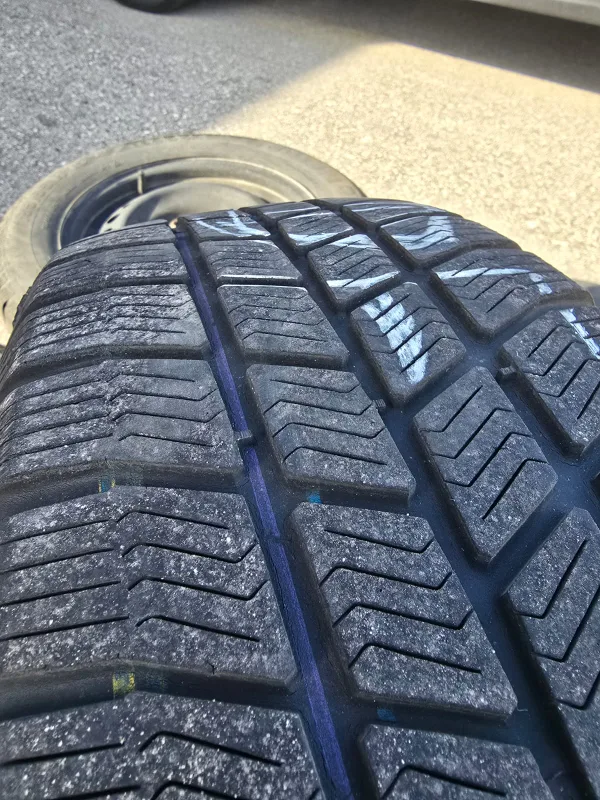 SNOW TIRES image indicator(10)