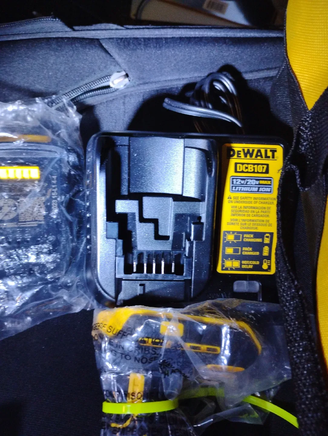 DeWalt Cordless Drill Kit - New in Bag image indicator(3)
