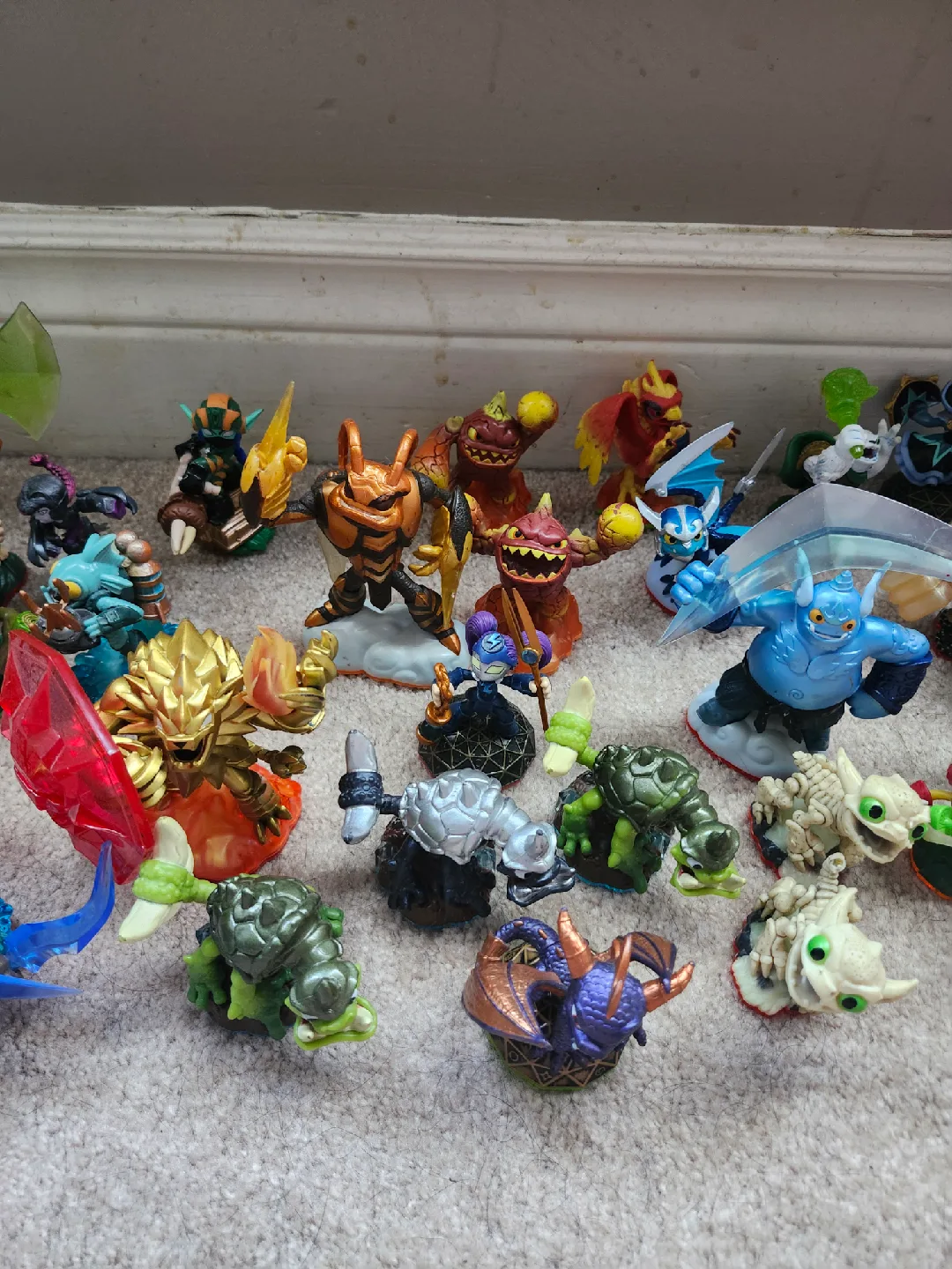 Skylanders Figures image indicator(2)