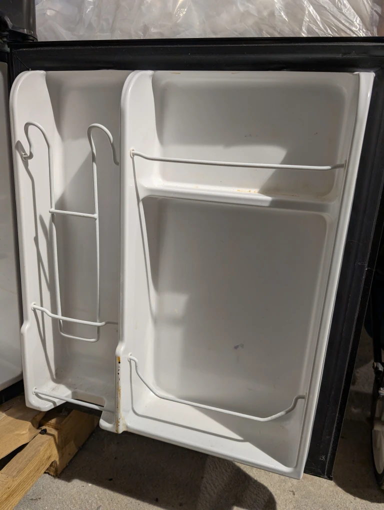 Black & Decker Compact Mini Fridge - photo 5