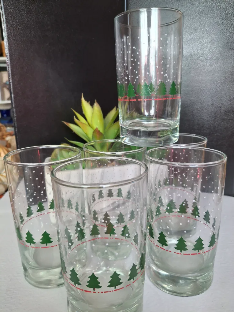 Vintage Christmas Glass set of 6 image indicator(2)