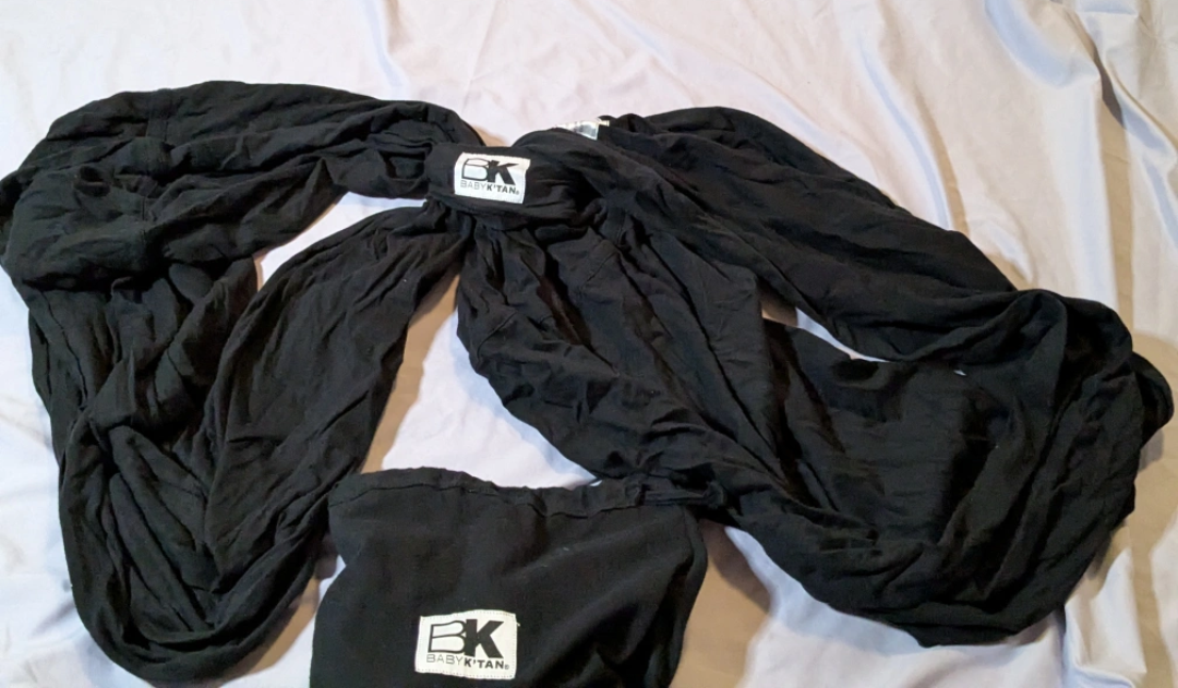 The Original Baby K'tan Baby Carrier -  Medium Black - photo 4