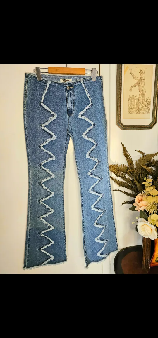 Size 9/10 Vintage Y2K Low Rise Zigzag Fringe Blue Flare Jeans