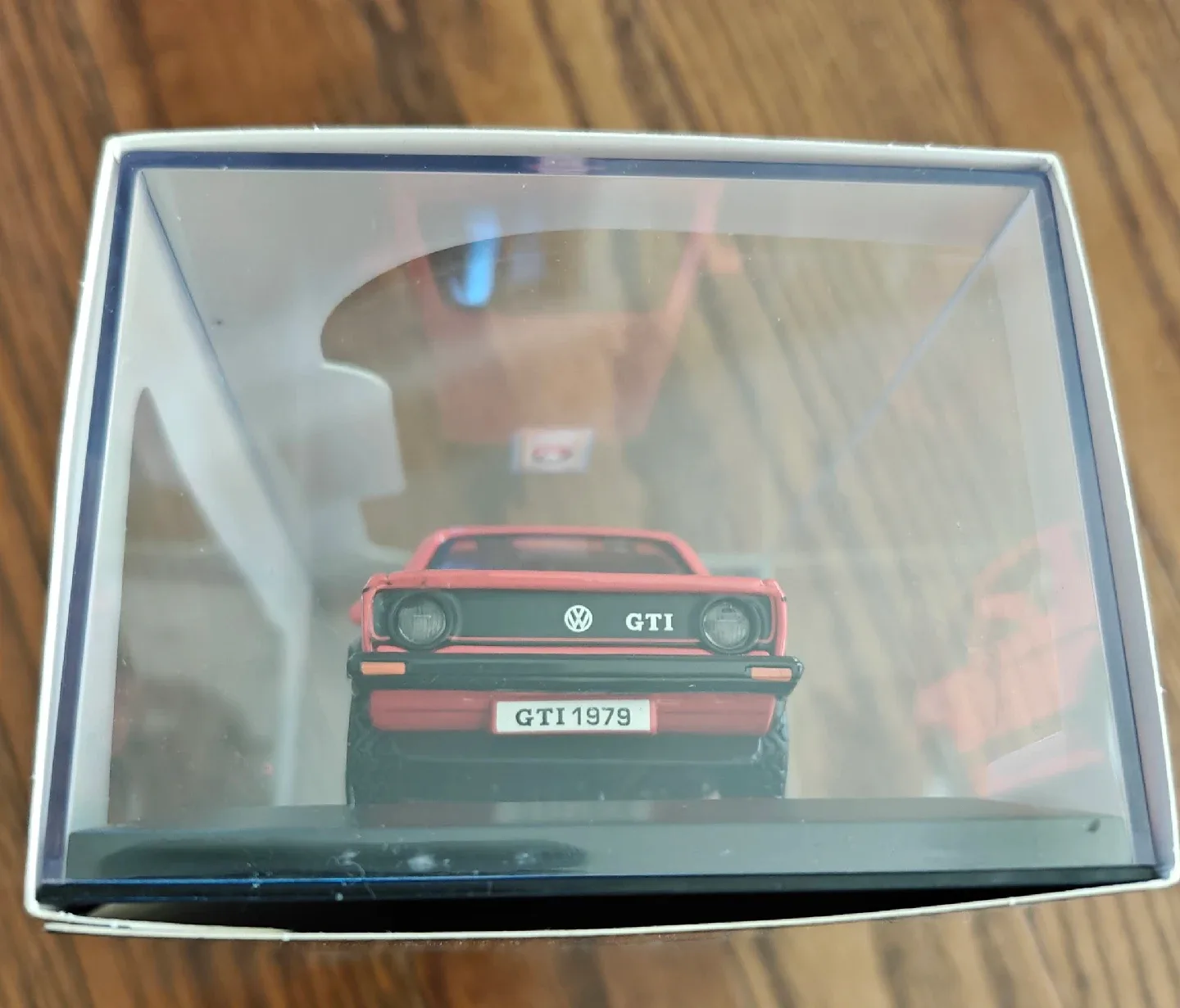 Burago VW Golf Mk1 GTI 1979 Diecast Model 1/32 (new) image indicator(2)