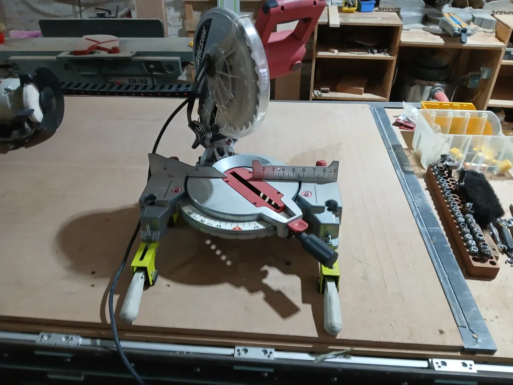 Ryobi SKILSAW 3316 Compound Miter Saw image indicator(3)