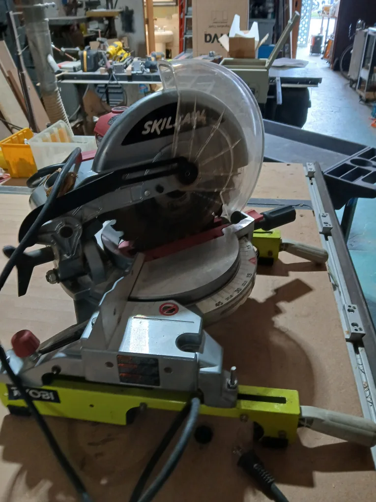 Ryobi SKILSAW 3316 Compound Miter Saw image indicator(5)