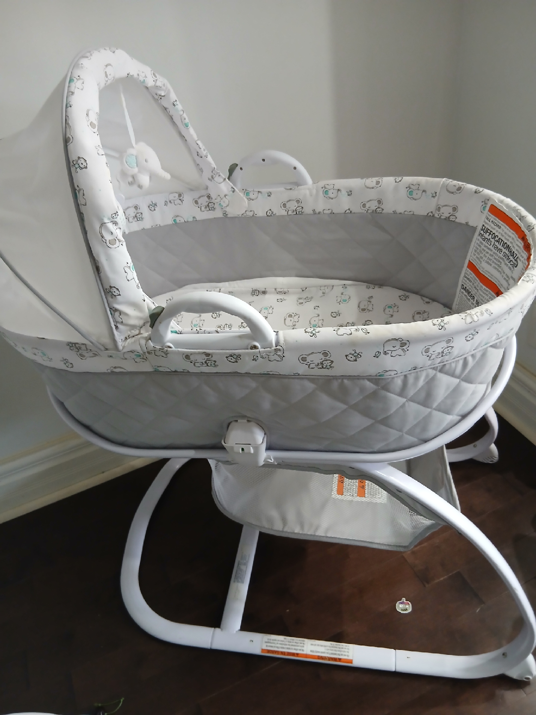 Ingenuity Foldaway Rocking Bassinet - Soothing Grey