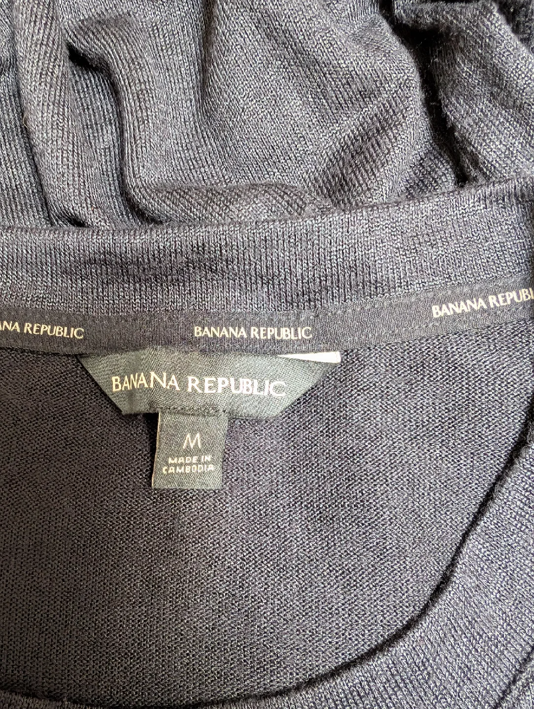 Banana Republic Top - Size M image indicator(2)