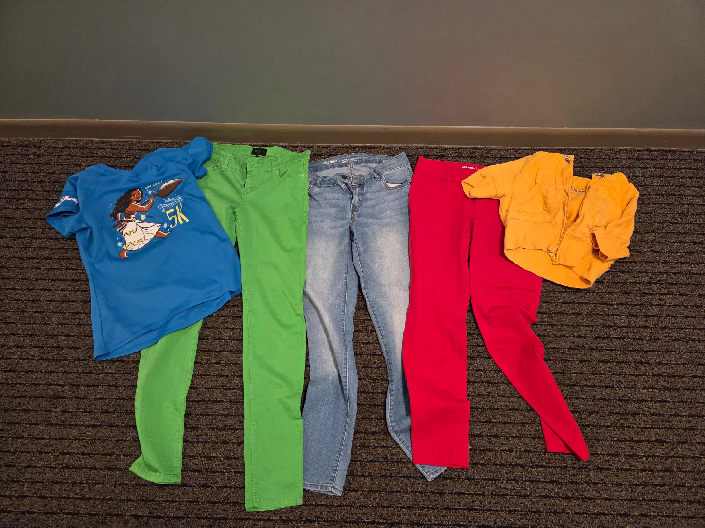 Small women's clothing thumbnail