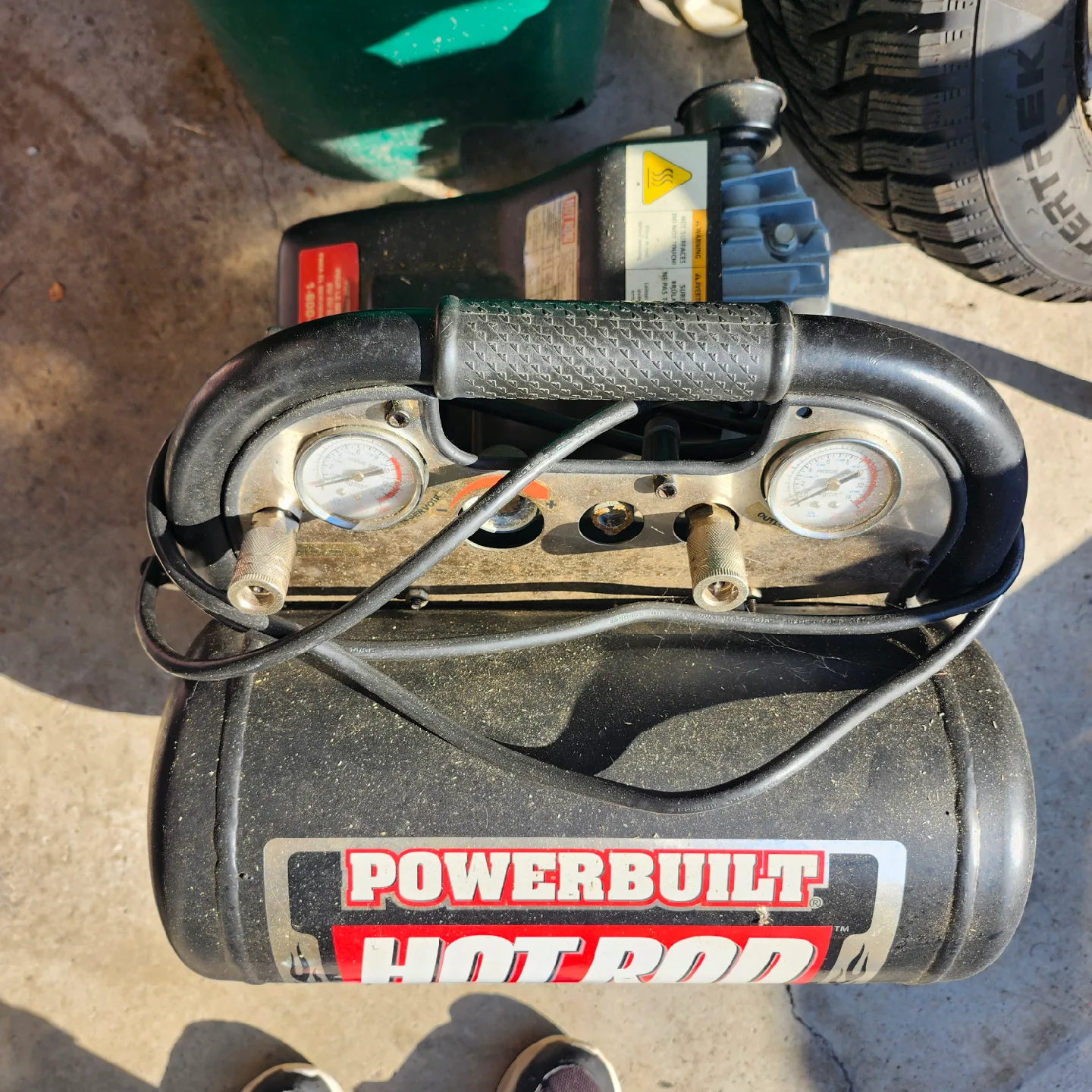 Powerbuilt Hot Rod Air Compressor image indicator(2)