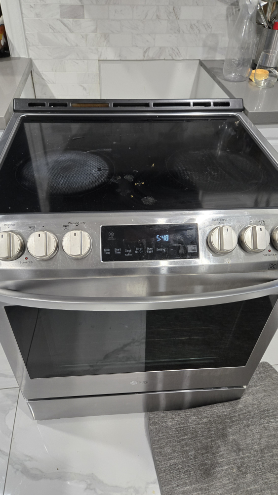 LG Electric Range Oven - photo 3