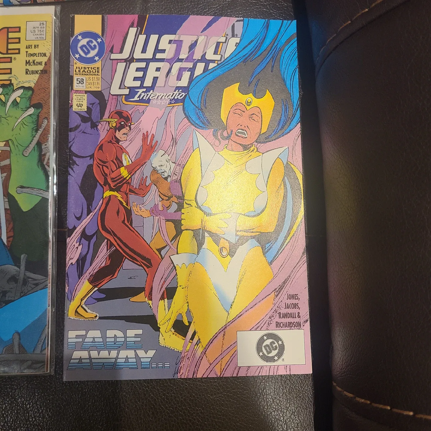 Justice League Comic Book Lot (5 Comics) image indicator(10)