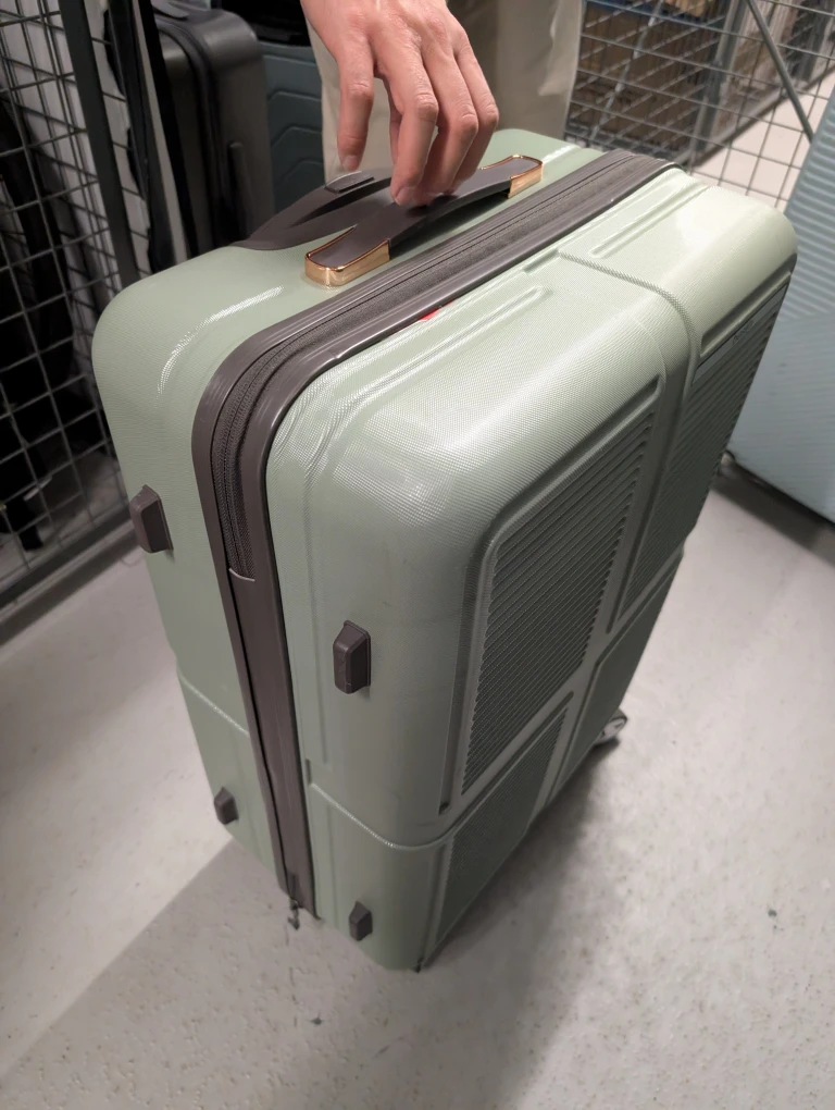 Light Green Hard Shell Suitcase - photo 3