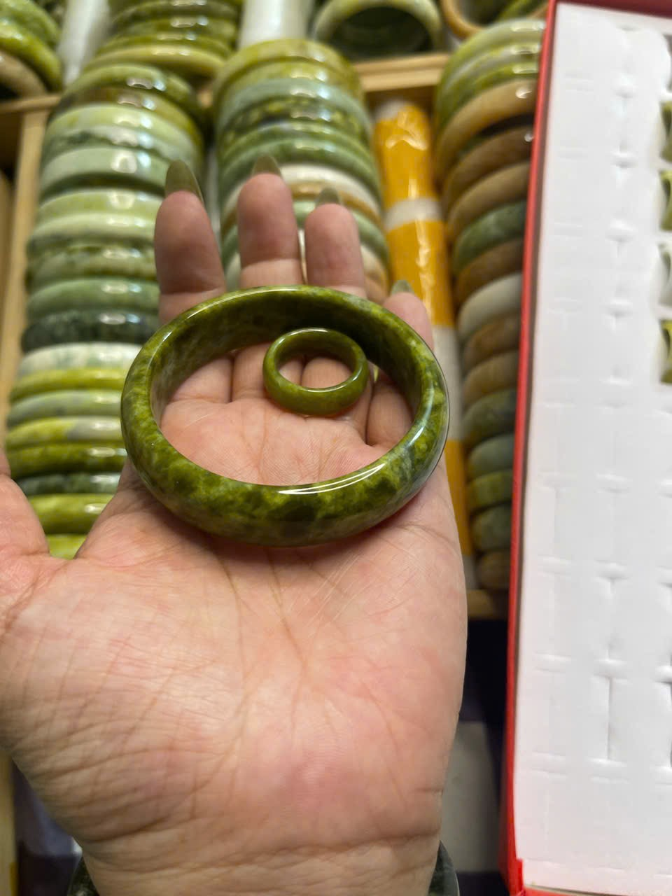 100% Natural Serpentine Jade Bangle and Ring Set - photo 4