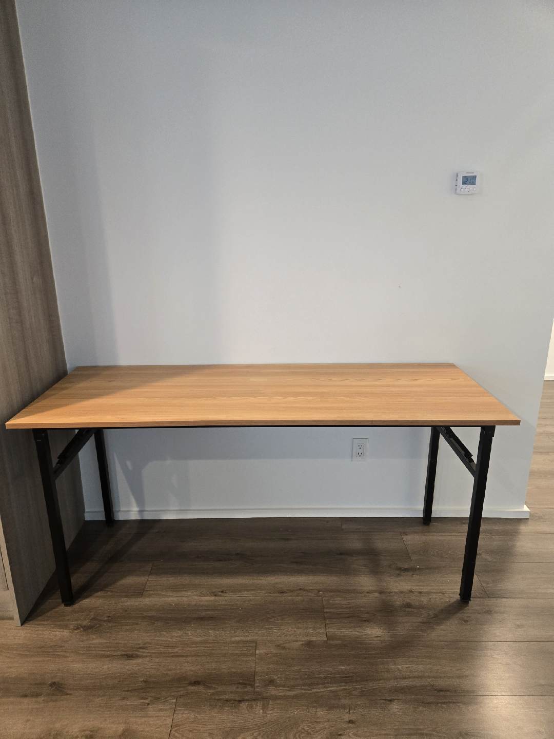 Wood and Black Metal Desk - photo 2