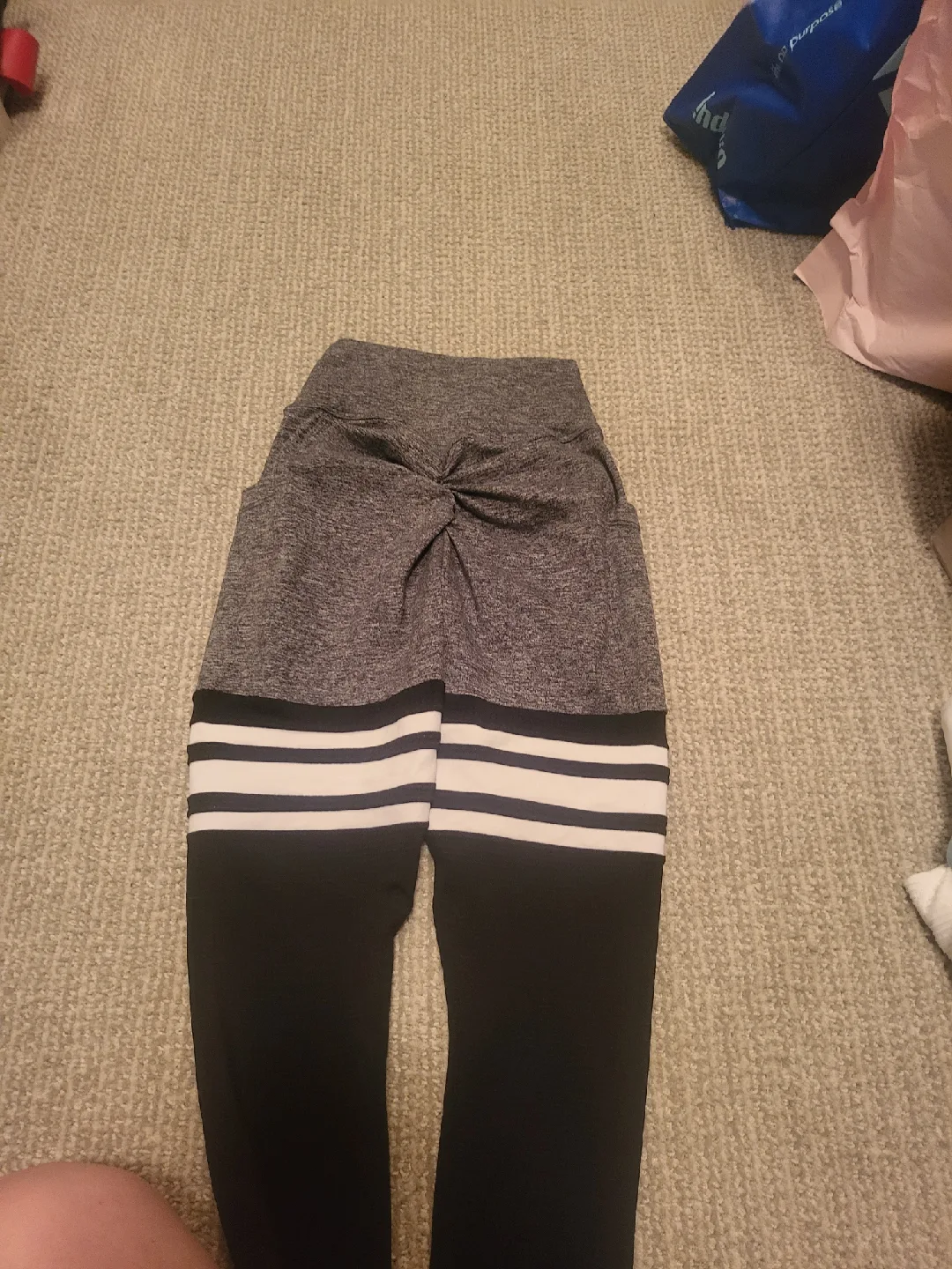 bombshell bomb shell leggings size small image indicator(2)