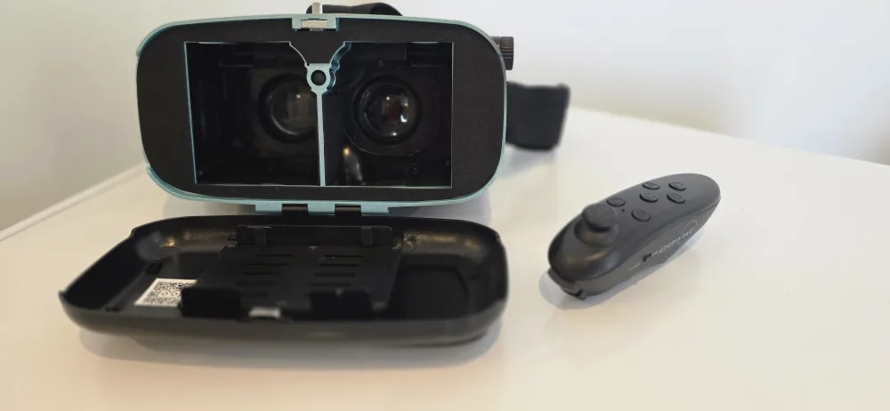 Utopia 360 Virtual Reality Headset with Controller image indicator(2)