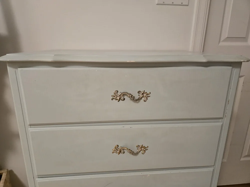 Vintage Style 4-Drawer Dresser image indicator(2)