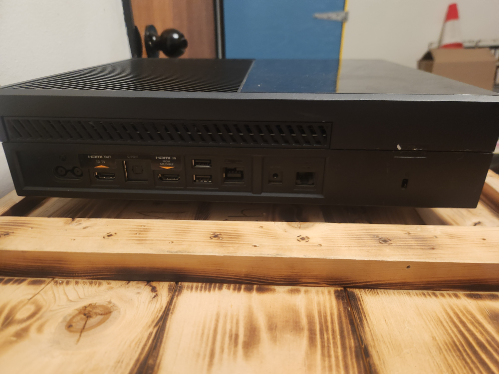 Xbox One Console - photo 3