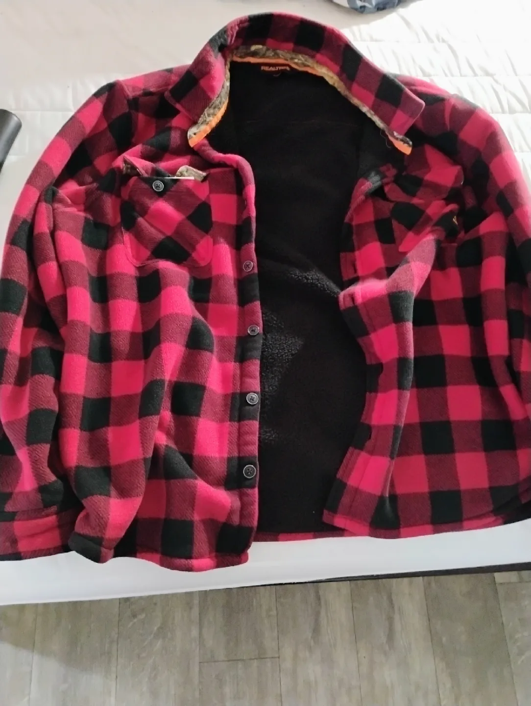 Realtree Red/Black Plaid Fleece Shirt image indicator(3)