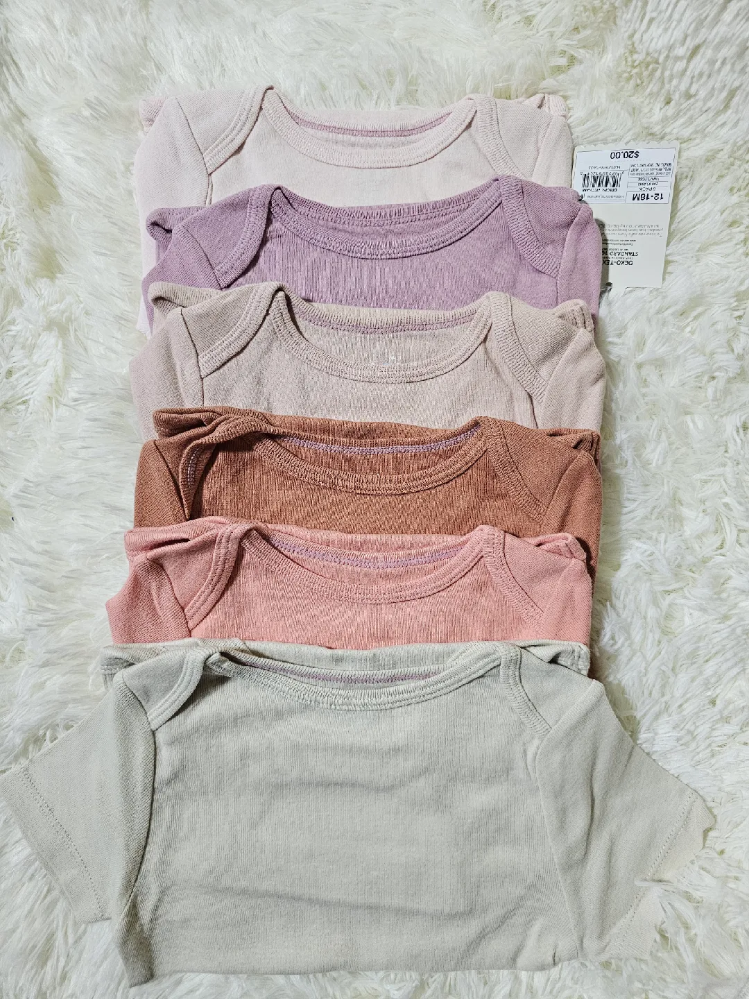 🥕Baby Clothes Bundle: Rompers, Outfits, Socks image indicator(9)