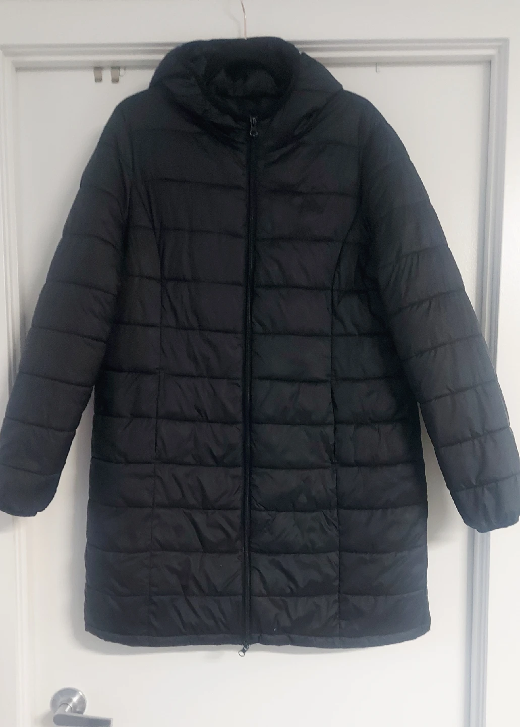 Black Puffer Jacket - XL