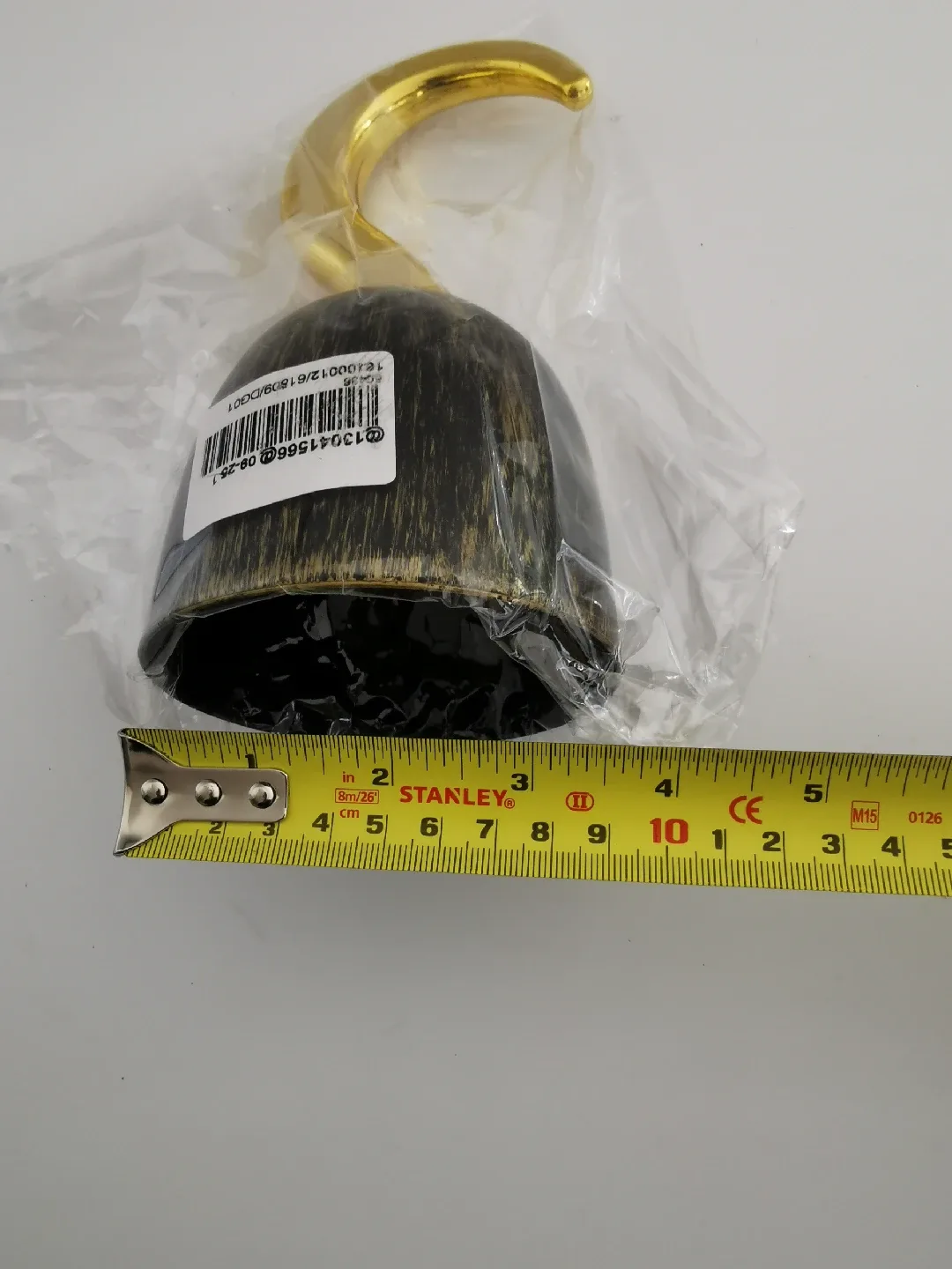 Free Pirate Hook - Gold and Black image indicator(4)